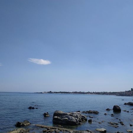 Suite Sul Mare Giardini Naxos Exterior photo